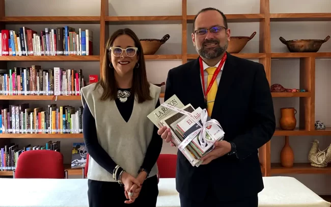 Fundacion-Herdez-y-UVM-establecen-colaboracion-en-pro-del-estudiantado-potosino