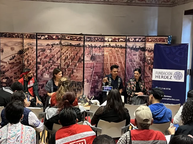 Jijos-del-Maiz-edicion-de-Mi-Valedor-en-la-que-rinde-tributo-al-ingrediente-fundamental-de-la-dieta-mexicana-scaled(1)